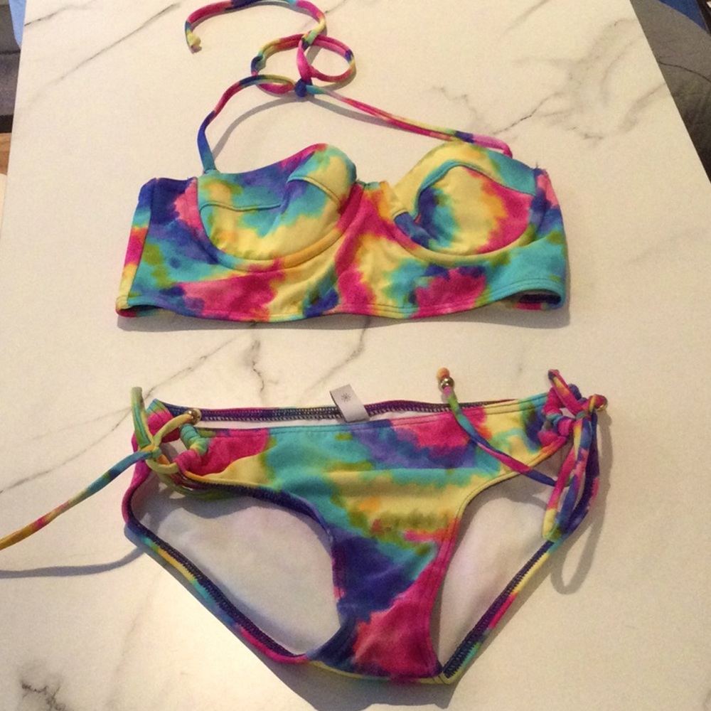 Delia’s tie dye bikini, top small and bottom XS